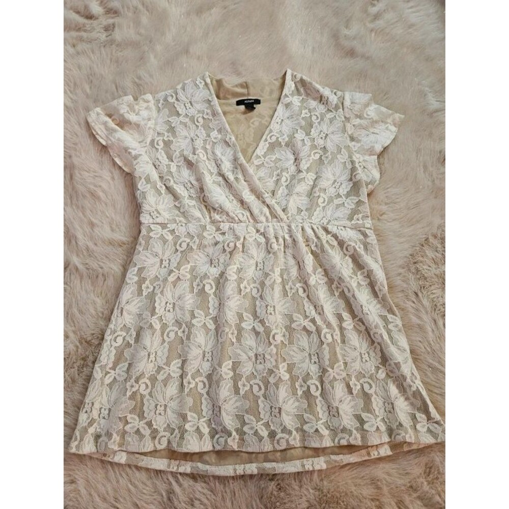 Alfani White Floral Lace Over Tan Lining V-Neck Peplum Top Women's Large